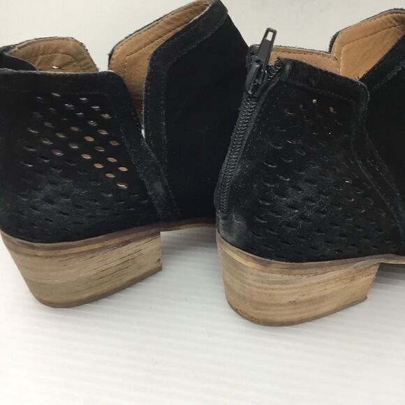 Susina Kyle Perforated Suede Ankle Bootie (B8) - Picture 6 of 8